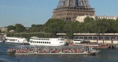 How to Enjoy A Romantic Evening in Paris On A Budget